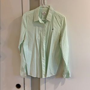 Women’s button down Vineyard Vines top